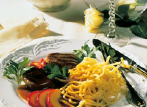 Kalbsmedaillons mit Spätzle