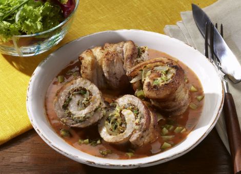 Röllchen  vom Schweinebauch