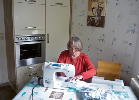 Schon 1 200 Behelfs-Mund-Nasen-Masken genäht