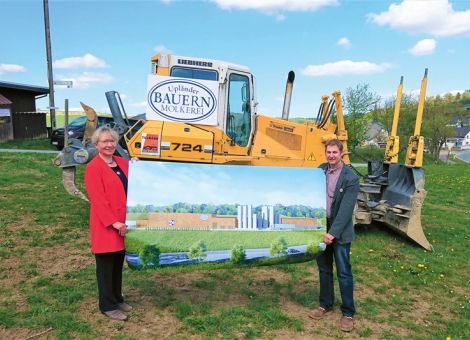 Spatenstich für Neubau der Upländer Bauernmolkerei 