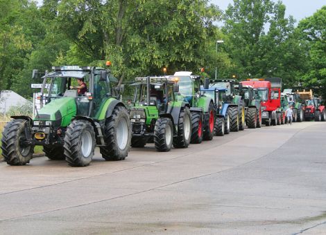 Landjugend Schwalm organisiert Schlepperkino 