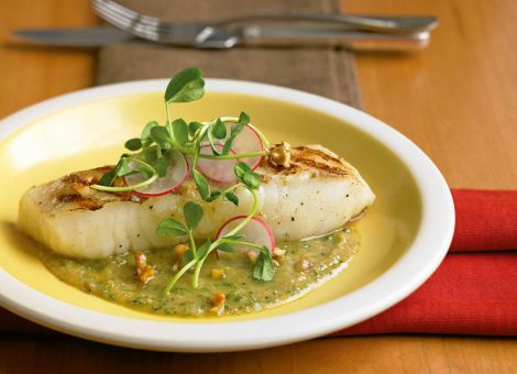 Wolfsbarsch  mit Walnuss-Creme