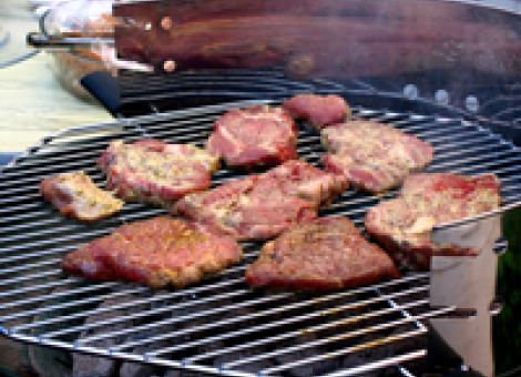 Grillgut wegen des Krebsrisikos nicht scharf anbraten