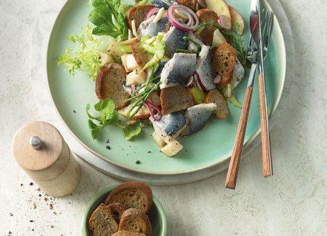 Skandinavischer Fischsalat  mit Bismarck-Hering