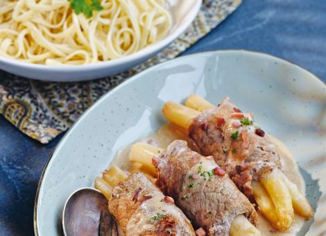 Kalbsrouladen mit  Spargel-Schinken-Füllung