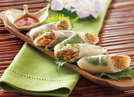 Asiatische Salatröllchen