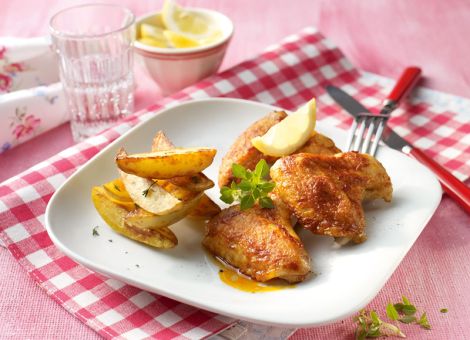 Chicken-Wings  mit Kartoffelecken