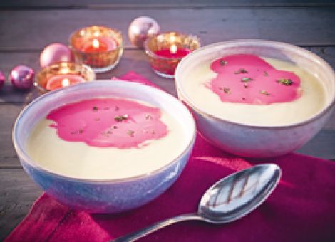 Topinambur-Suppe mit einer Rote-Bete-Creme