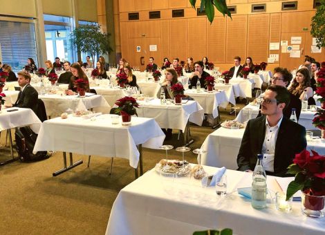 Zehnter Absolventenjahrgang verabschiedet