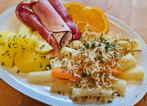 Schwarzwurzel mit Schinken