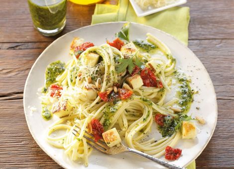 Linguine mit  Petersilien-Zitronen-Pesto