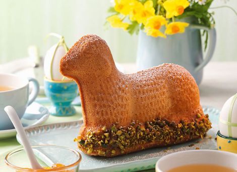 Süßes Osterlamm  mit Aprikose