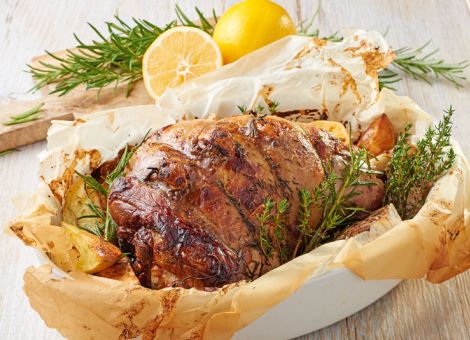 Würziges Osterlamm mit Kartoffeln