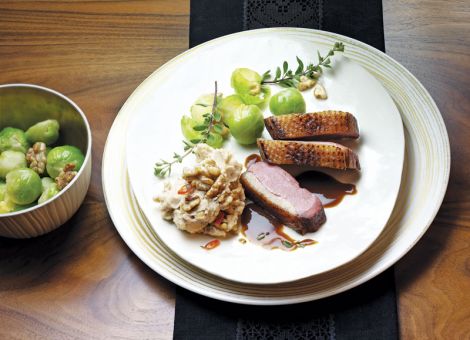 Gänsebrust mit Bohnen-Walnuss-Püree