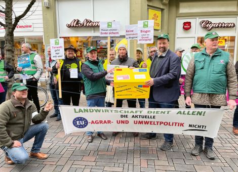 „Schicken Sie ein besseres Paket nach Brüssel“