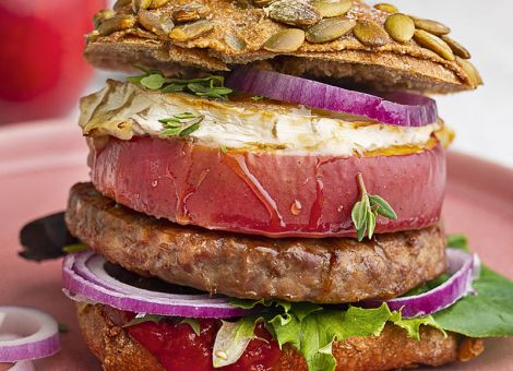 Enten-Burger mit überbackenem Apfel