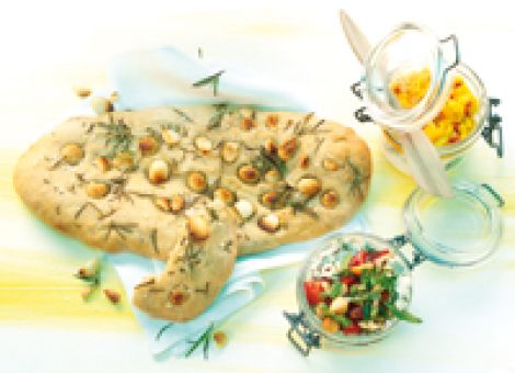 Gebackenes Macadamia-Brot