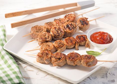 Gegrillte Mini-Rouladenspieße