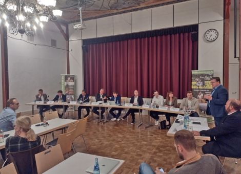 Landtagskandidaten stellen sich den Fragen der Landwirte