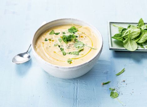 Blumenkohlsuppe  mit Spinat