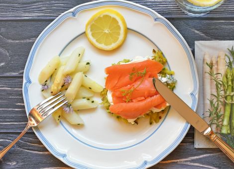 Spargelröstis mit Räucherlachs