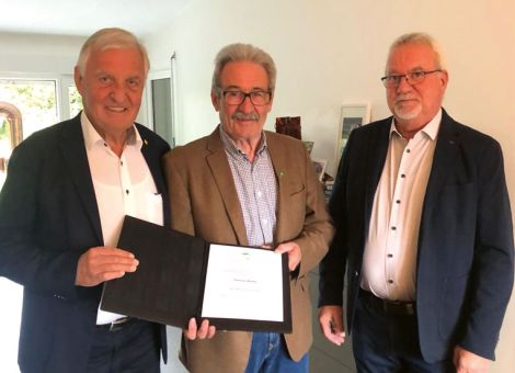 Silberne Ehrennadel des BWV für Thomas Weiter