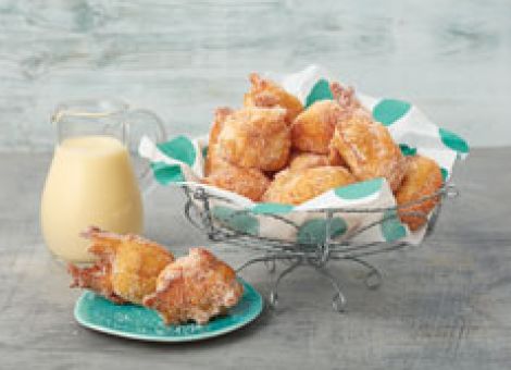 Faschingskrapfen mit Weinsoße