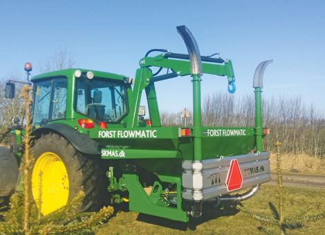 Sommerdüngung bei Weihnachtsbäumen