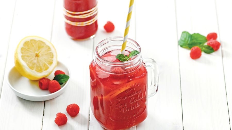 Süffige Himbeerlimonade