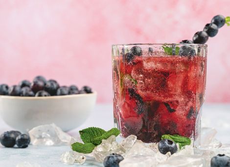 Erfrischender  Heidelbeer-Mocktail