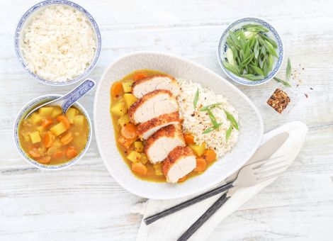 Puten-Katsu-Curry mit Kartoffeln und Reis