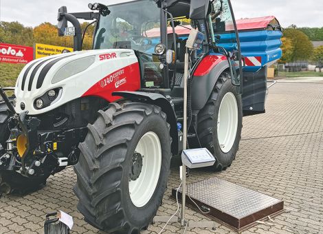 Sicher fahren in der Landwirtschaft – Landjugend hat mit Partnern zum Aktionstag eingeladen, © Hessische Landjugend Sicher fahren in der Landwirtschaft