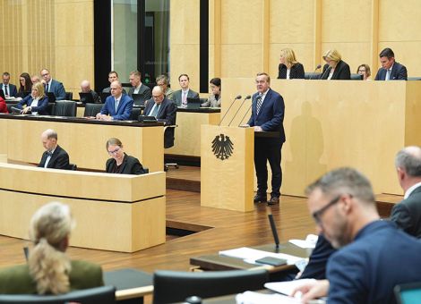 „EU greift mit NRP in förderale Zuständigkeitsregelungen ein“ – Kritik, Zustimmungen und Stellungnahmen des Bundesrates , © imago/political moments „EU greift mit NRP in förderale Zuständigkeitsregelungen ein“
