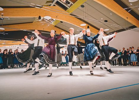 56. Volkstanzturnier der Landjugend begeistert Publikum