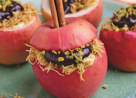 Schokoladen-Bratapfel mit Engelshaar