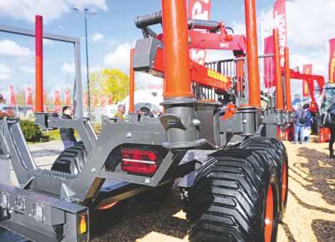 Forsttechnik trotz schwieriger Marktlage