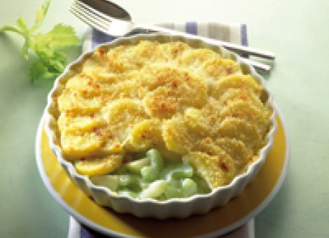 Kartoffel-Sellerie-Gratin mit Ingwer und Sahnesoße