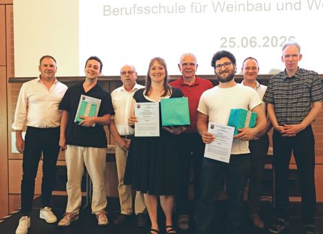 98 Absolventen in Neustadt verabschiedet