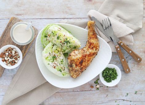 Hähnchenschenkel mit Salatwedges