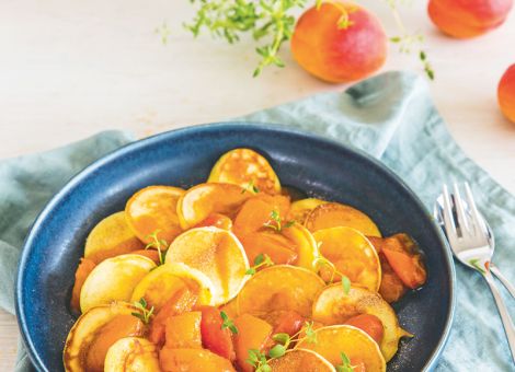 Mini-Pancakes mit Aprikosen-Thymian-Kompott