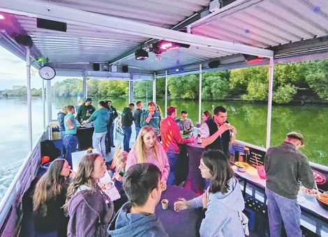 Partyboot-Ausflug der Friedberger Landjugend