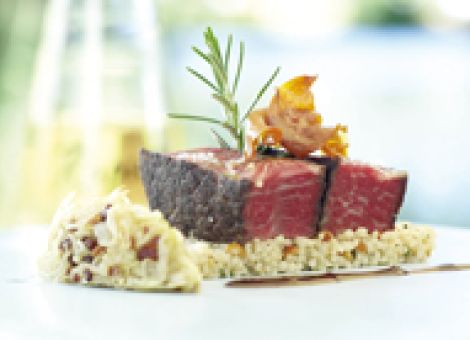 Rinderfilet mit Gewürz-Nuss-Couscous