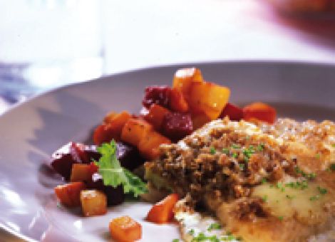 Oberpfälzer Karpfenfilet mit Schwarzbrotbröseln