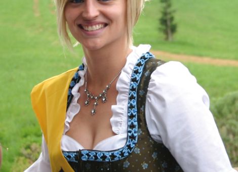 Monika I. ist Hessens neue Rapsblütenkönigin