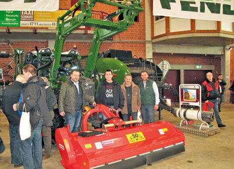 Thomas Appel, RWZ Agrartechnik Alsfeld, berichtet von langen Wartezeiten bei Güllefässern. 