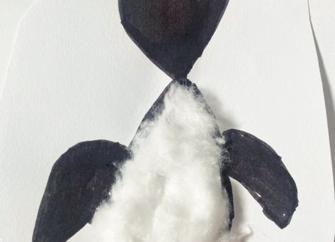 Diesen niedlichen Pinguin hat Lina (6 Jahre) aus Böhl-Iggelheim für die Kinderseite gemalt. Den Bauch des Pinguins hat sie mit flauschiger Watte beklebt. 